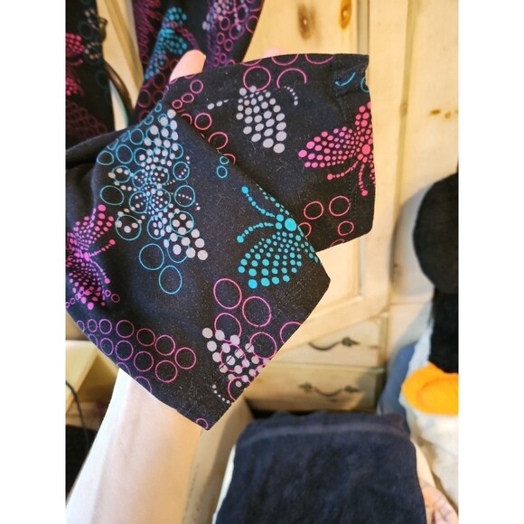 LuLaRoe TC Pink Aqua Blue Polka Dot Butterfly Print on Black Leggings - Picture 6 of 9